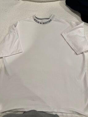 R&M Richards White Short-Sleeve Button Down Style Tee
